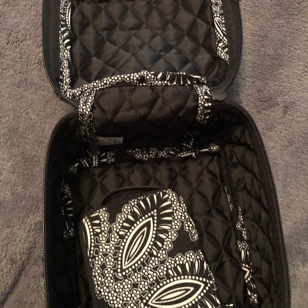 Vera bradley makeup bag and pull case holder retired pattern